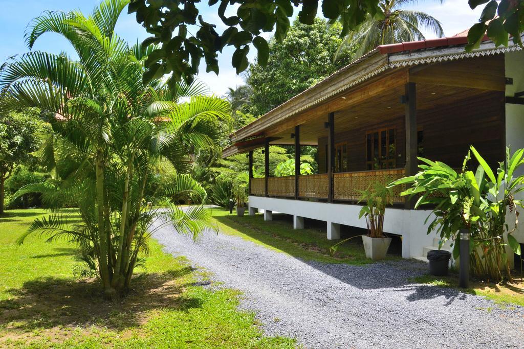 Baan Banyan Villa, Wood House Short Walk To Mae Nam Beach Exterior foto